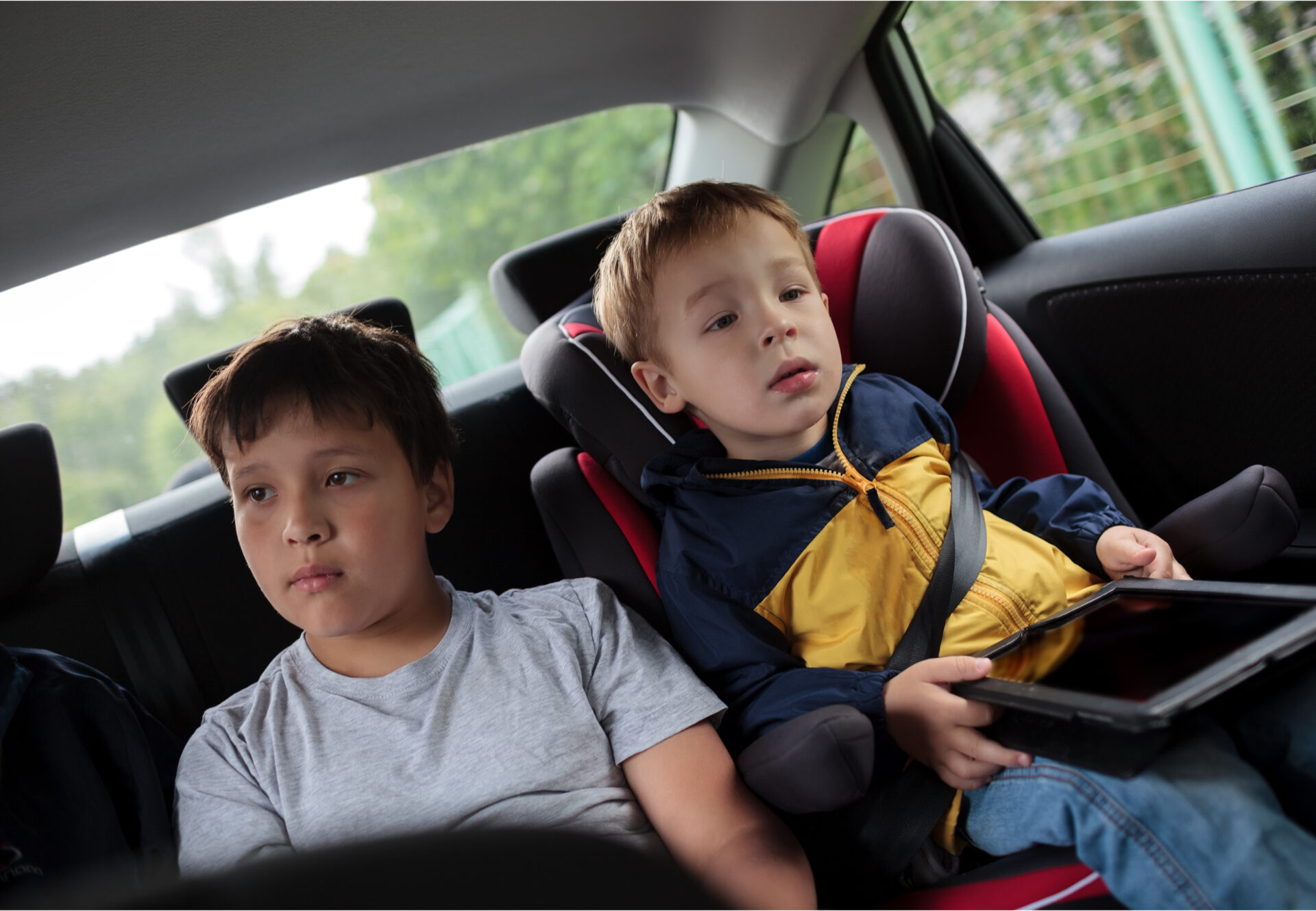 child's back seat steering wheel