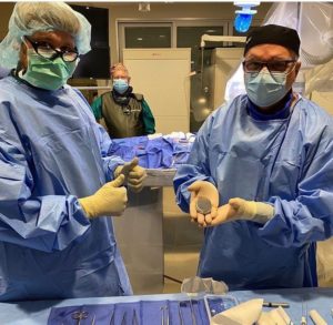 Gallant Defibrillator